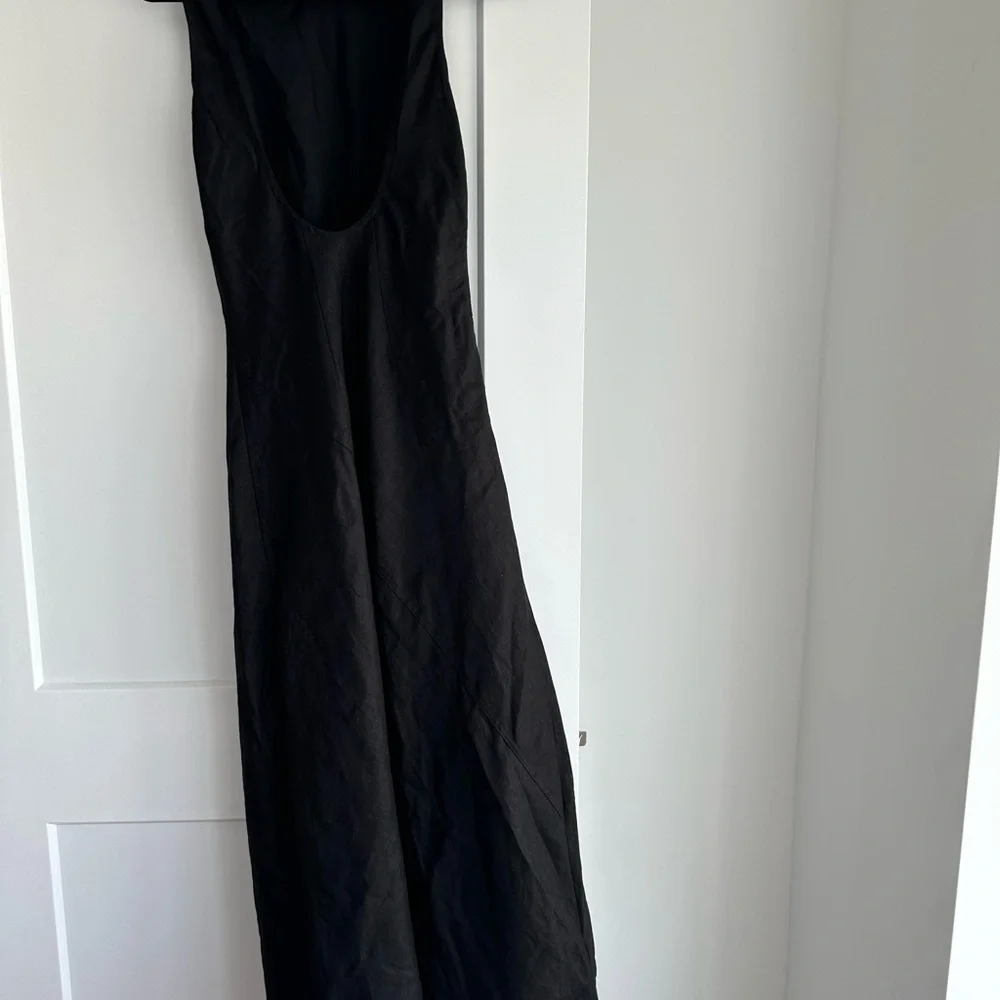 DISSH Cream Sheath Maxi Dress Sleeveless Scoop Neck - Picture 2 of 8